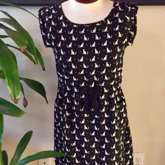 Girl's Cat Print Short Sleeve Dress - Picture 1 of 3